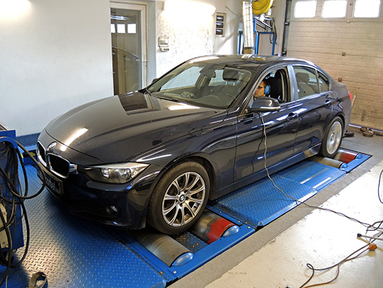 BMW F30 320d 163E chiptuning teljesítménymérés